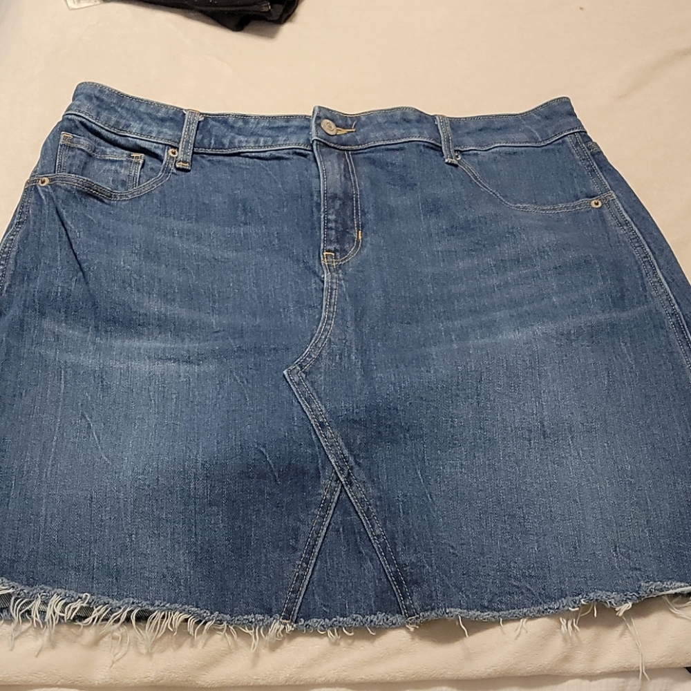 Old Navy Jean Skirt size 14